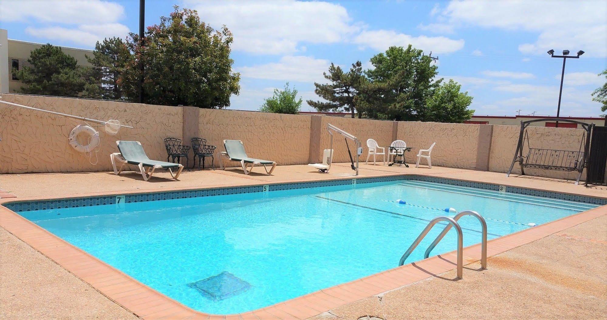 Governors Suites Hotel Oklahoma City Airport Area מראה חיצוני תמונה