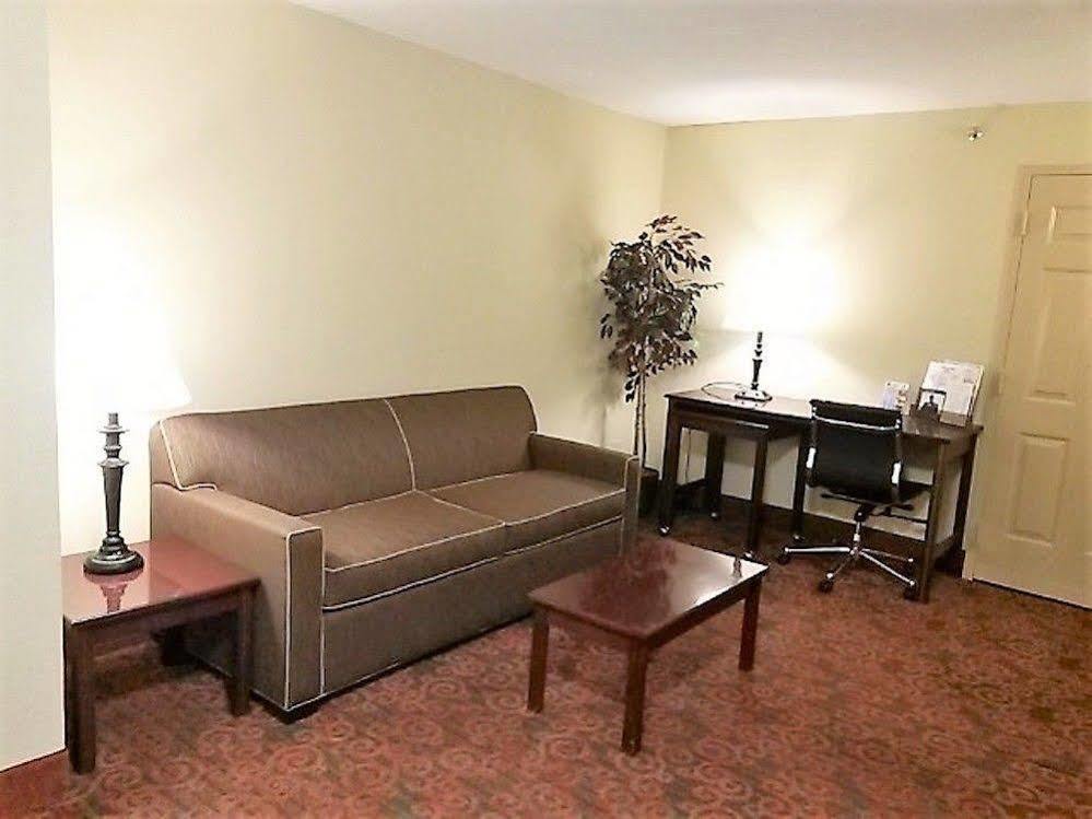 Governors Suites Hotel Oklahoma City Airport Area מראה חיצוני תמונה