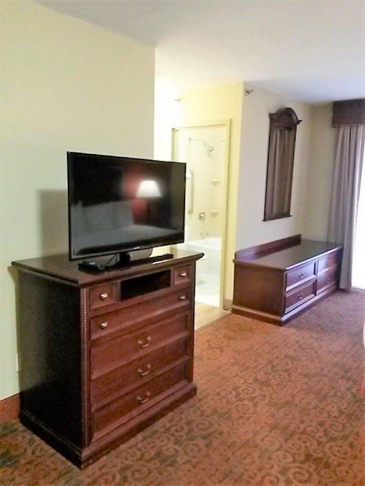Governors Suites Hotel Oklahoma City Airport Area מראה חיצוני תמונה